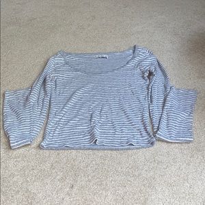 Long sleeve crop top